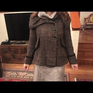 Zara beautiful short coat.